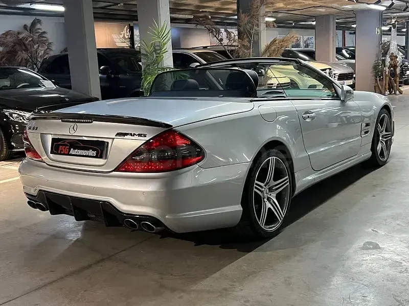 Usado Mercedes SL63 AMG AMG 525 CV (386 kW) 2008 Gris / plata Descapotable