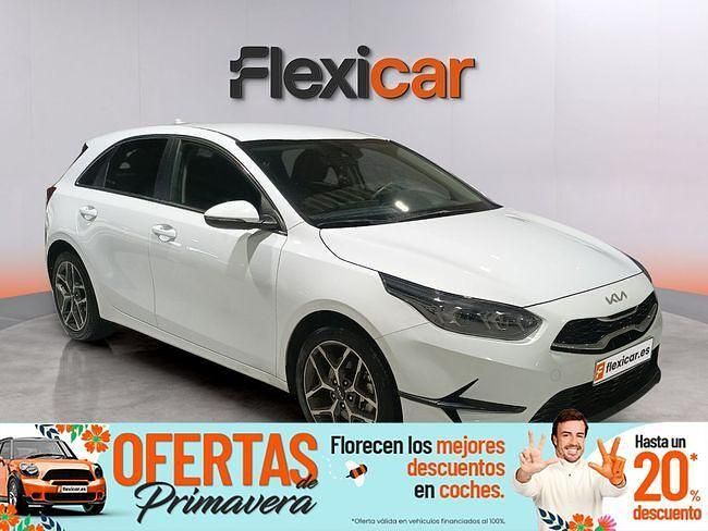 Usado Kia Ceed 120 CV (88 kW) 2024 Blanco Utilitario