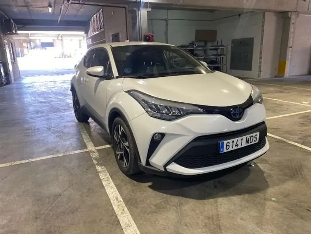 Usado Toyota C-HR Advance 184 CV (135 kW) 2023 Blanco SUV