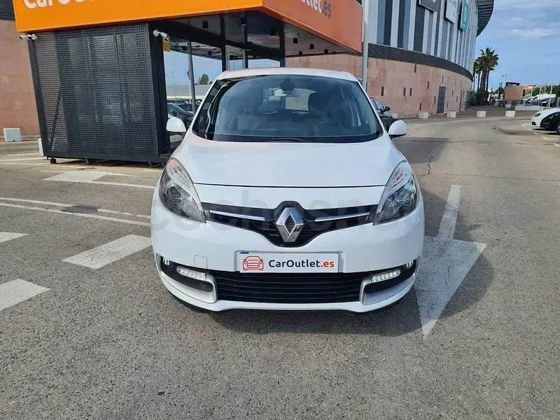 Usado Renault Scénic III Dynamique 110 CV (80 kW) 2013 Blanco Monovolumen