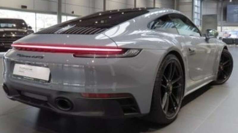 Gris Usado 2023 Porsche 911 Carrera GTS Coupe | 164.900 € (Precio justo) - Imagen 1/4