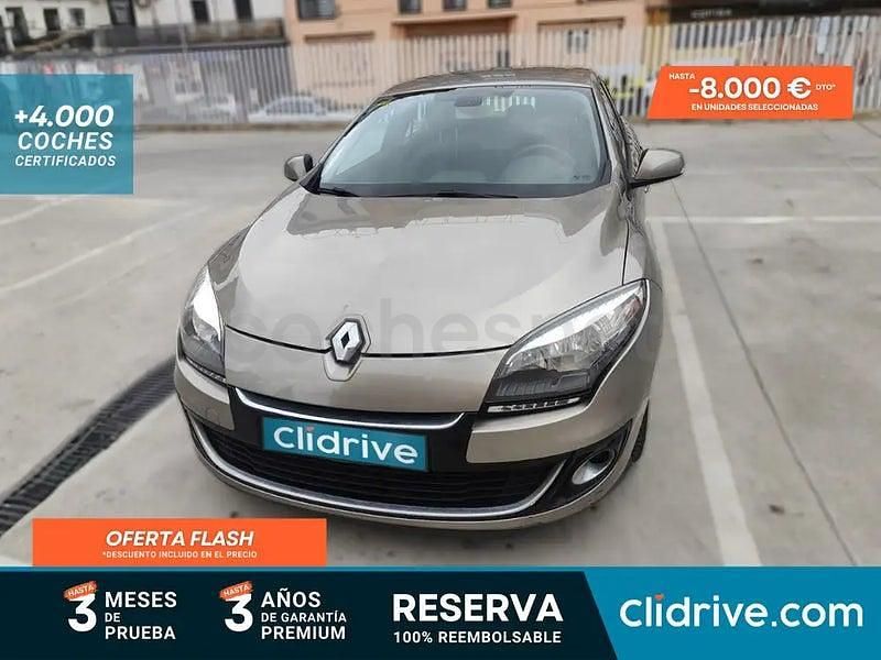 Usado Renault Mégane Dynamique 110 CV (80 kW) 2012 Beige Berlina