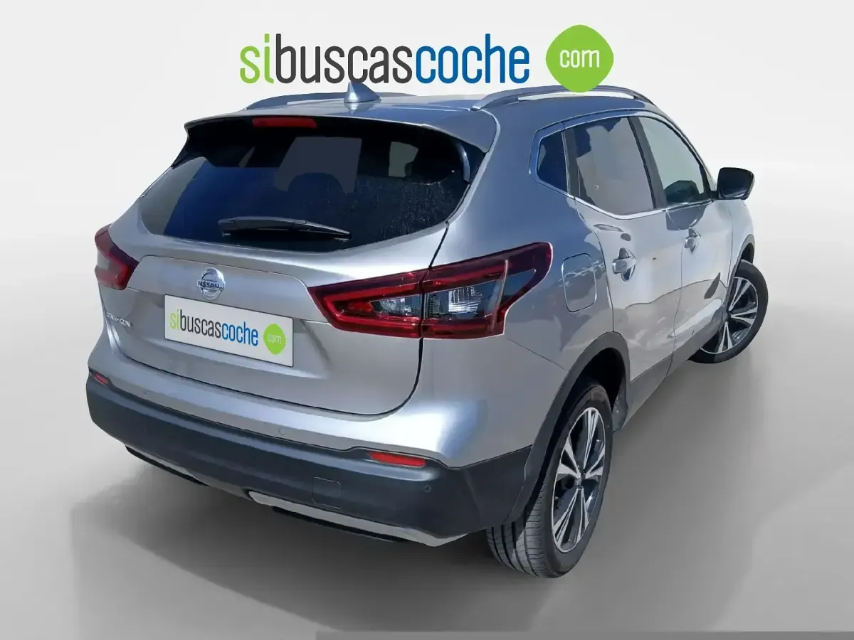 Usado Nissan Qashqai N-Connecta 160 CV (117 kW) 2021 Gris/plata SUV