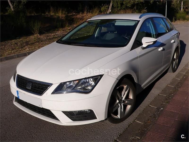 Usado Seat Leon ST Style 110 CV (80 kW) 2017 Blanco Familiar