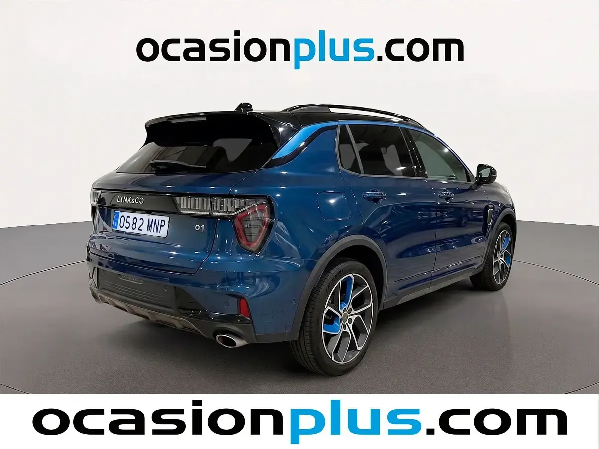 Usado Lynk & Co 01 261 CV (191 kW) 2024 Azul SUV