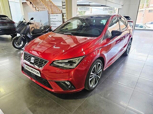 Rojo Nuevo 2025 Seat Ibiza FR Berlina | 26.900 € - Imagen 1/4