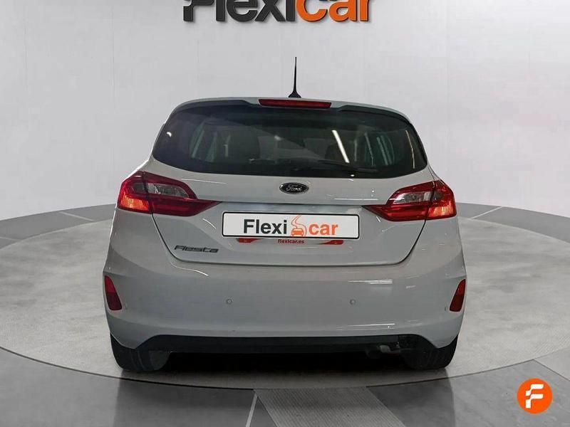 Usado Ford Fiesta Trend 75 CV (55 kW) 2020 Blanco Utilitario