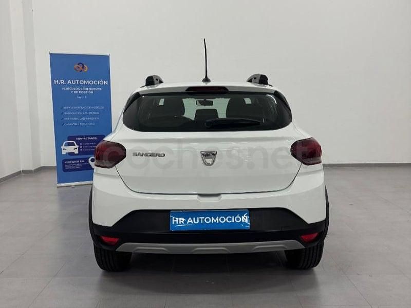 Usado Dacia Sandero Comfort 91 CV (66 kW) 2022 Blanco Berlina