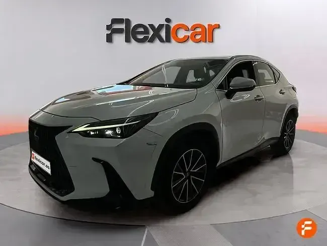 Usado Lexus NX350h Business Edition 242 CV (177 kW) 2022 Blanco