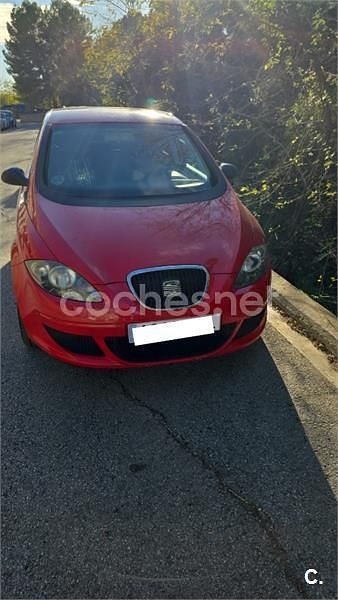 Rojo Usado 2006 Seat Altea Monovolumen | 3890 € (Precio justo) - Imagen 1/4