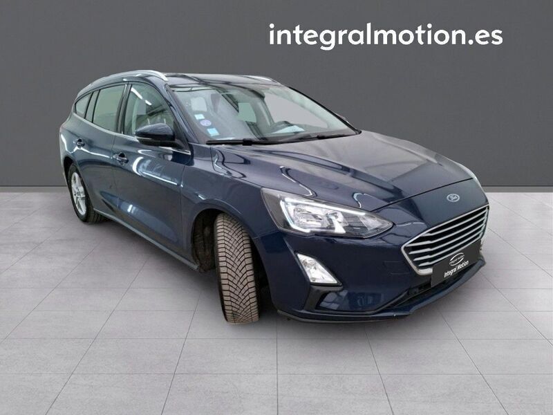 Usado Ford Focus Trend 125 CV (91 kW) 2020 Azul Familiar