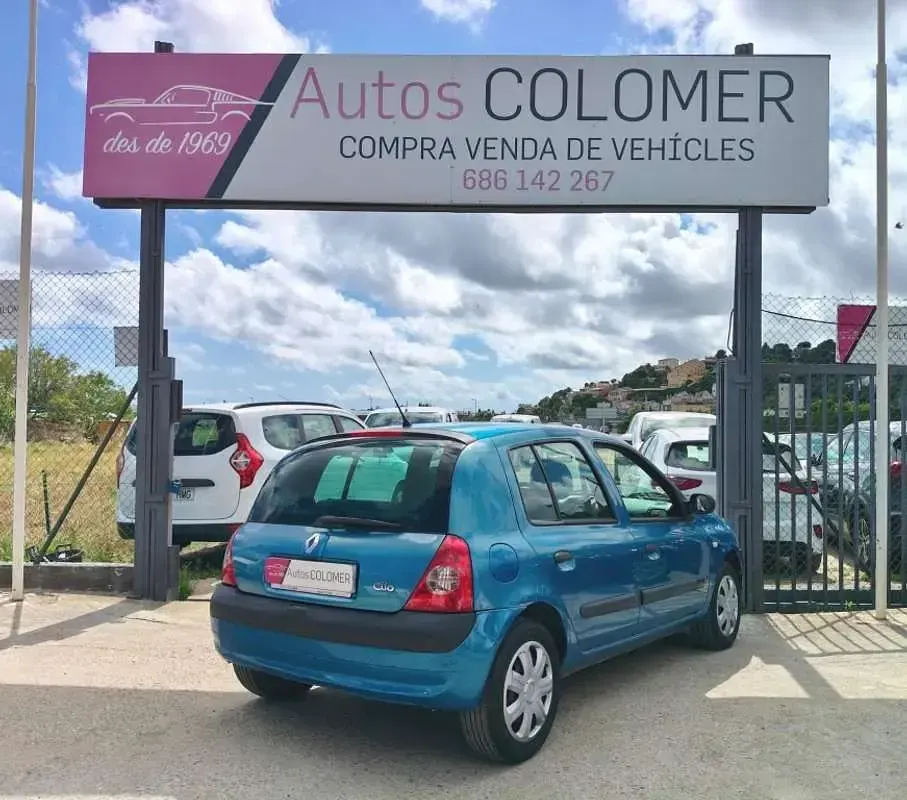 Usado Renault Clio Authentique 60 CV (44 kW) 2003 Azul Utilitario