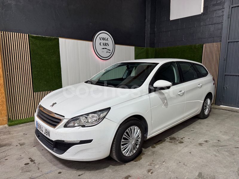 Blanco Usado 2015 Peugeot 308 Business-Line Familiar | 4999 € (Precio justo) - Imagen 1/4