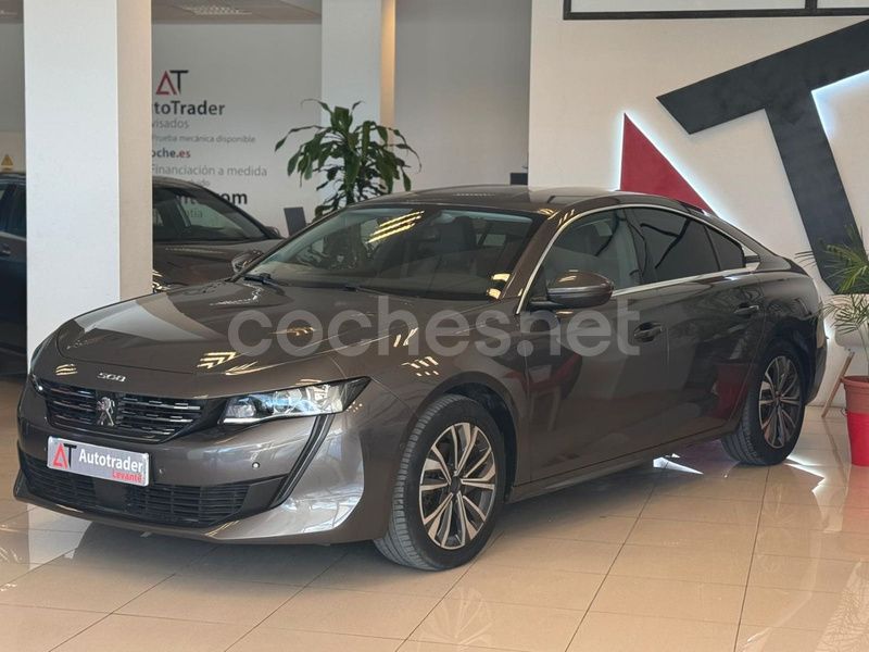 Usado Peugeot 508 Allure 130 CV (95 kW) 2019 Gris / plata Berlina