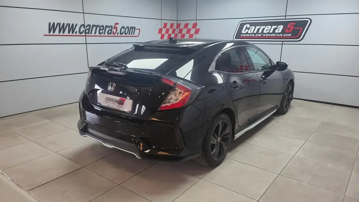 Usado Honda Civic Elegance 129 CV (94 kW) 2018 Negro Berlina