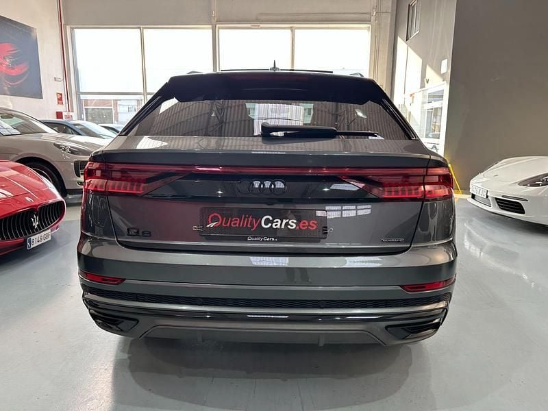 Begagnad Audi Q8 286 HK (210 kW) 2022 Grå SUV