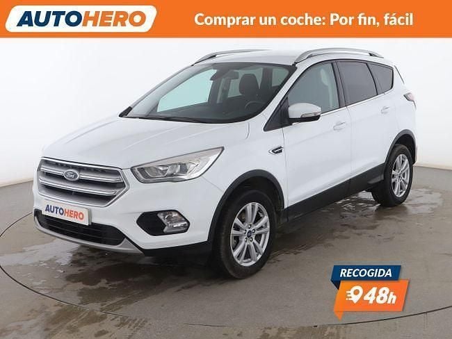 Usado Ford Kuga Trend 120 CV (88 kW) 2019 Blanco SUV
