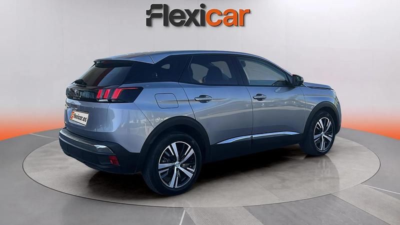 Usado Peugeot 3008 Allure 131 CV (96 kW) 2019 Gris Monovolumen
