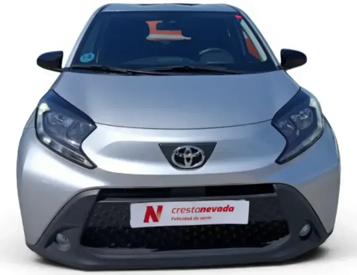 Usado Toyota Aygo X Play 72 CV (52 kW) 2023 Gris SUV