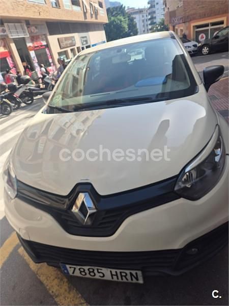 Beige Usado 2013 Renault Captur Zen SUV | 6000 € (Precio justo) - Imagen 1/1