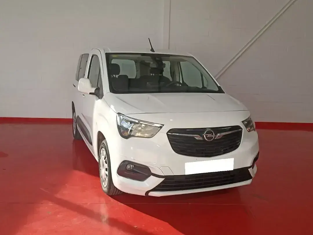 Usado Opel Combo Life Business Edition 100 CV (73 kW) 2022 Blanco