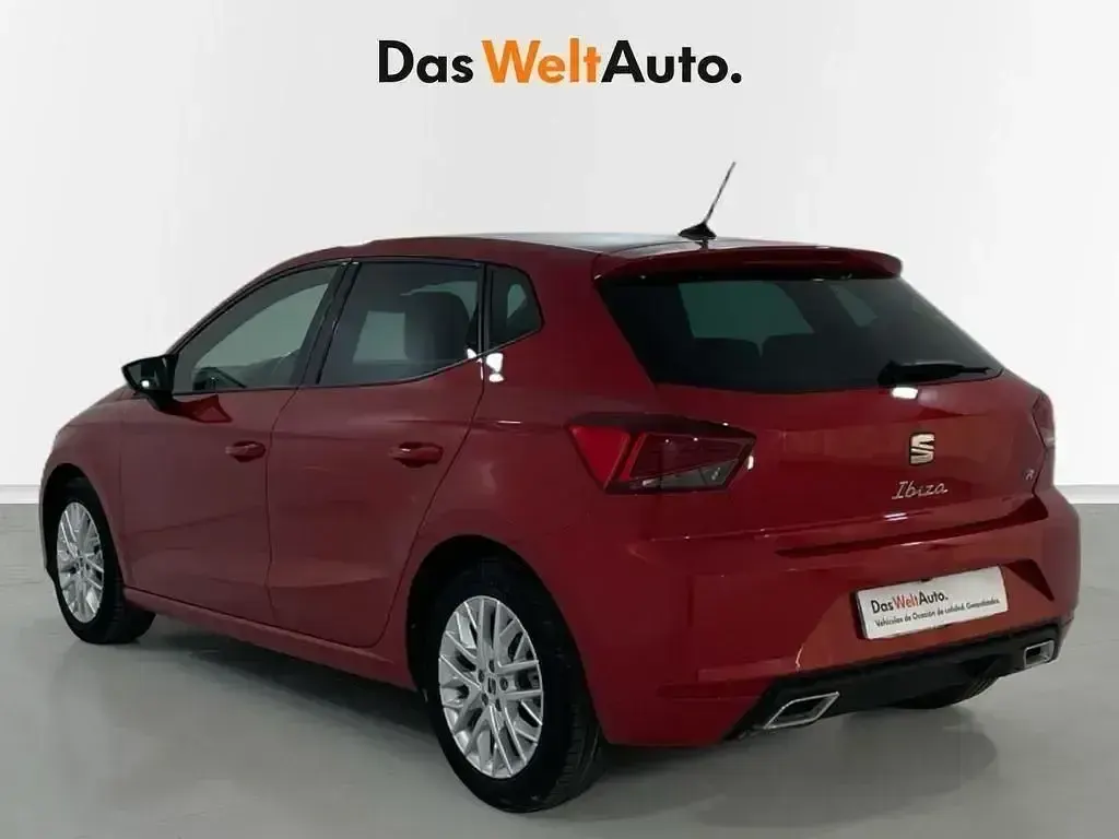 Usado Seat Ibiza FR 115 CV (84 kW) 2024 Rojo Utilitario