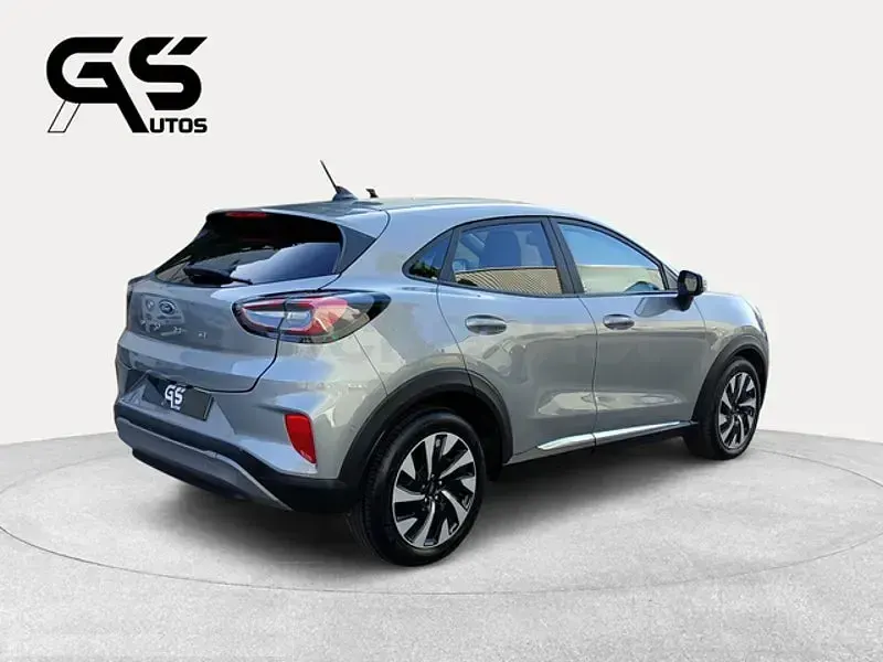 Usado Ford Puma Titanium 125 CV (91 kW) 2024 Gris / plata SUV