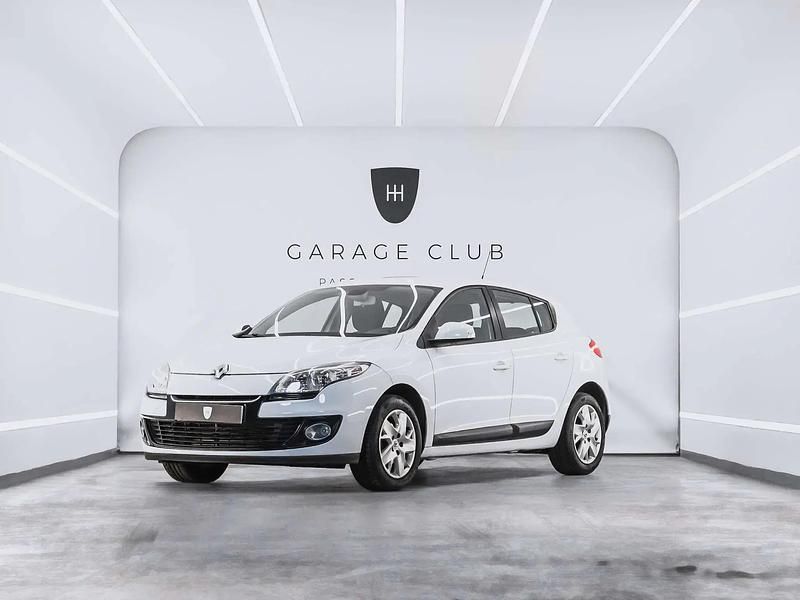 Begagnad Renault Mégane Expression 115 HK (84 kW) 2012 Vit Sedan