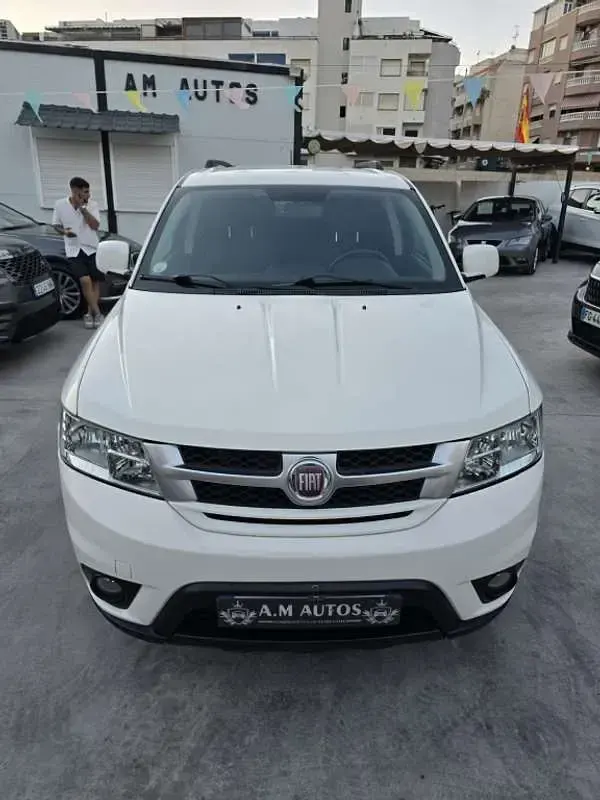 Usado Fiat Freemont 170 CV (125 kW) 2012 Blanco SUV