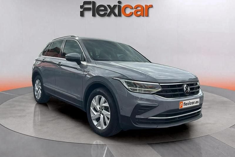 Usado VW Tiguan Allspace Advance 150 CV (110 kW) 2021 Gris SUV