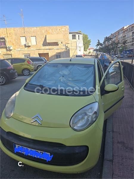 Usado Citroën C1 68 CV (50 kW) 2006 Amarillo Utilitario
