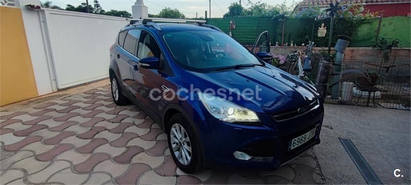 Azul Usado 2016 Ford Kuga Business Edition SUV | 12.000 € (Buen precio) - Imagen 1/4