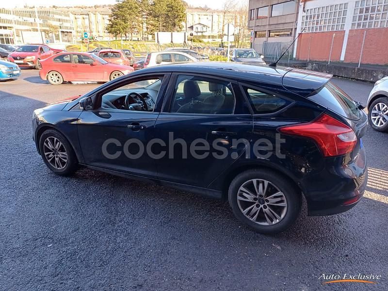 Usado Ford Focus Trend 115 CV (84 kW) 2011 Negro Berlina