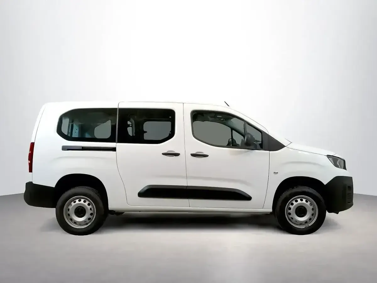 Usado Peugeot Partner 131 CV (96 kW) 2021 Blanco Monovolumen