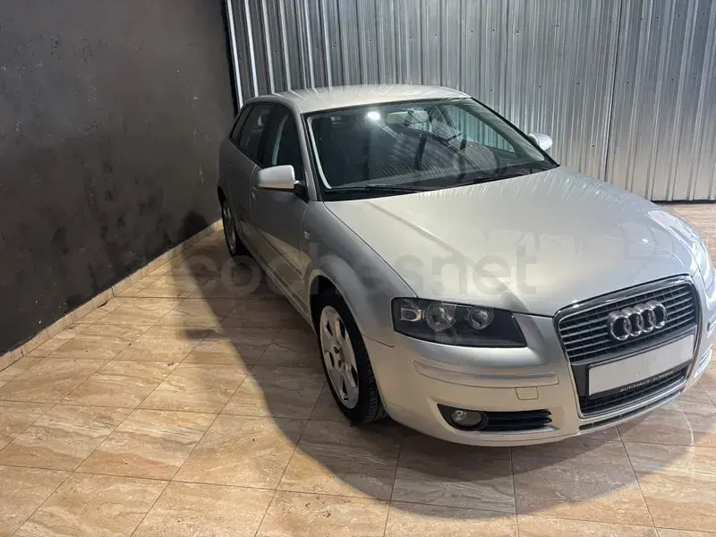 Usado Audi A3 Sportback Ambition 115 CV (84 kW) 2007 Gris / plata Utilitario