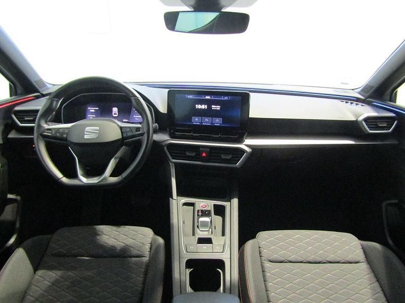 Usado Seat Leon FR 150 CV (110 kW) 2024 Blanco Utilitario