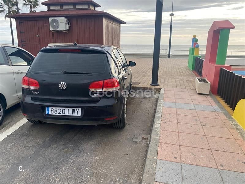 Usado VW Golf VII Advance 105 CV (77 kW) 2012 Negro Berlina