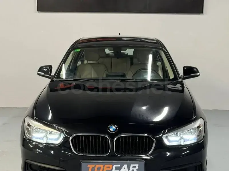 Käytetty BMW 116 Sport Line 109 HP (80 kW) 2018 Musta Viistoperä