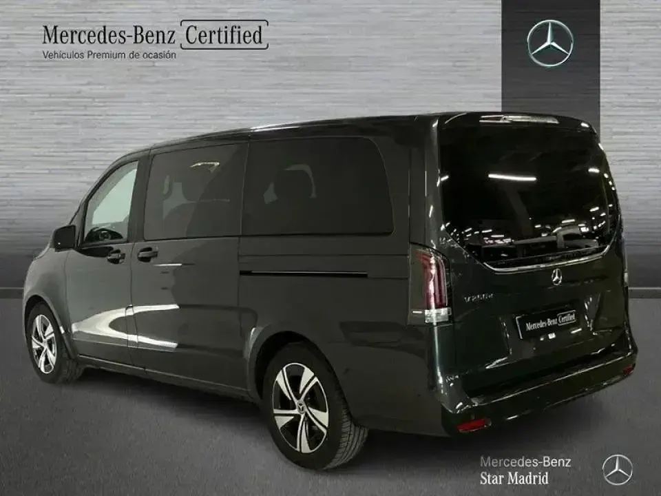 Käytetty Mercedes V250 Style 139 HP (102 kW) 2025 Harmaa Tila-auto