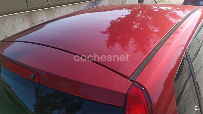 Rojo Usado 2008 Ford Fiesta Ambiente Utilitario | 1950 € (Precio justo) - Imagen 1/1