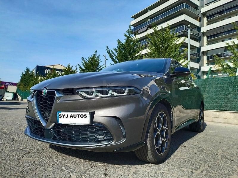 Usado Alfa Romeo Tonale Ti 130 CV (95 kW) 2023 Beige SUV