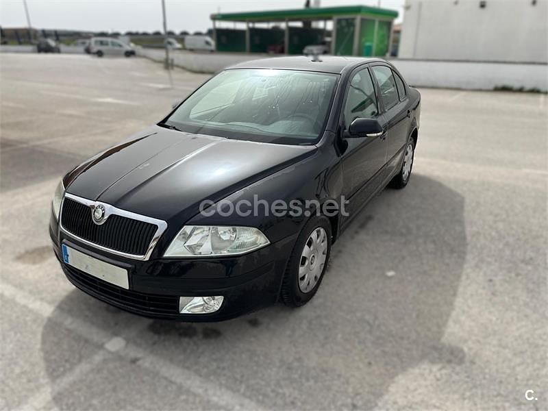 Usado Skoda Octavia 105 CV (77 kW) 2005 Negro Berlina