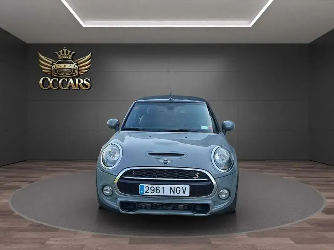 Usado Mini John Cooper Works Cabriolet 231 CV (169 kW) 2019 Gris Descapotable