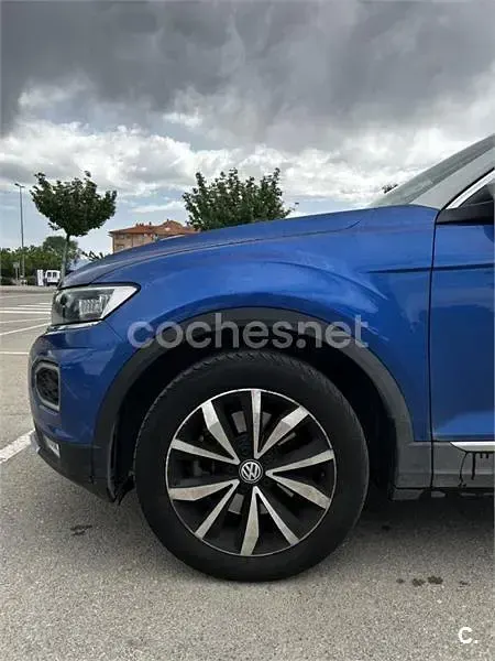 Usado VW T-Roc Advance 150 CV (110 kW) 2018 Azul SUV