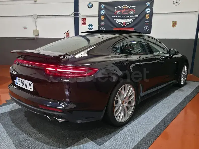 Usado Porsche Panamera 4 E-Hybrid 462 CV (339 kW) 2018 Negro Utilitario
