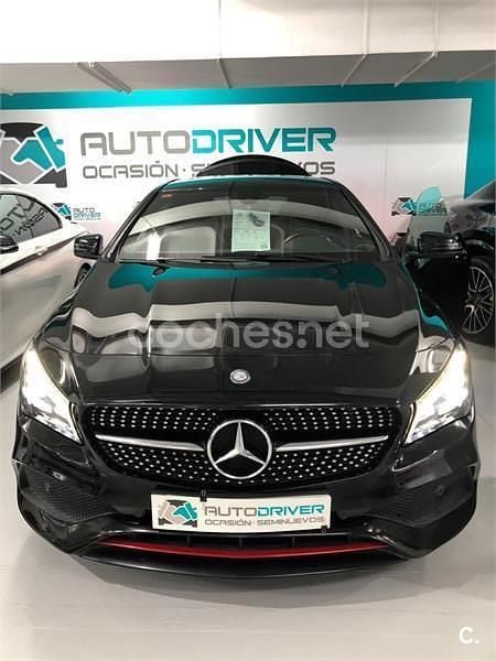 Usado Mercedes CLA250 218 CV (160 kW) 2017 Negro Berlina