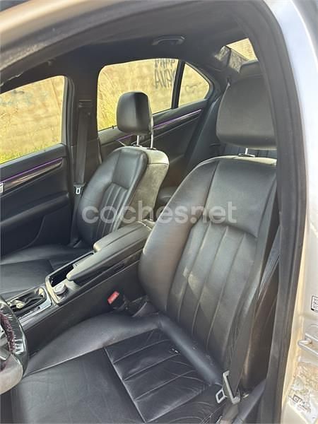 Usado Mercedes C220 Elegance 150 CV (110 kW) 2007 Gris / plata Berlina
