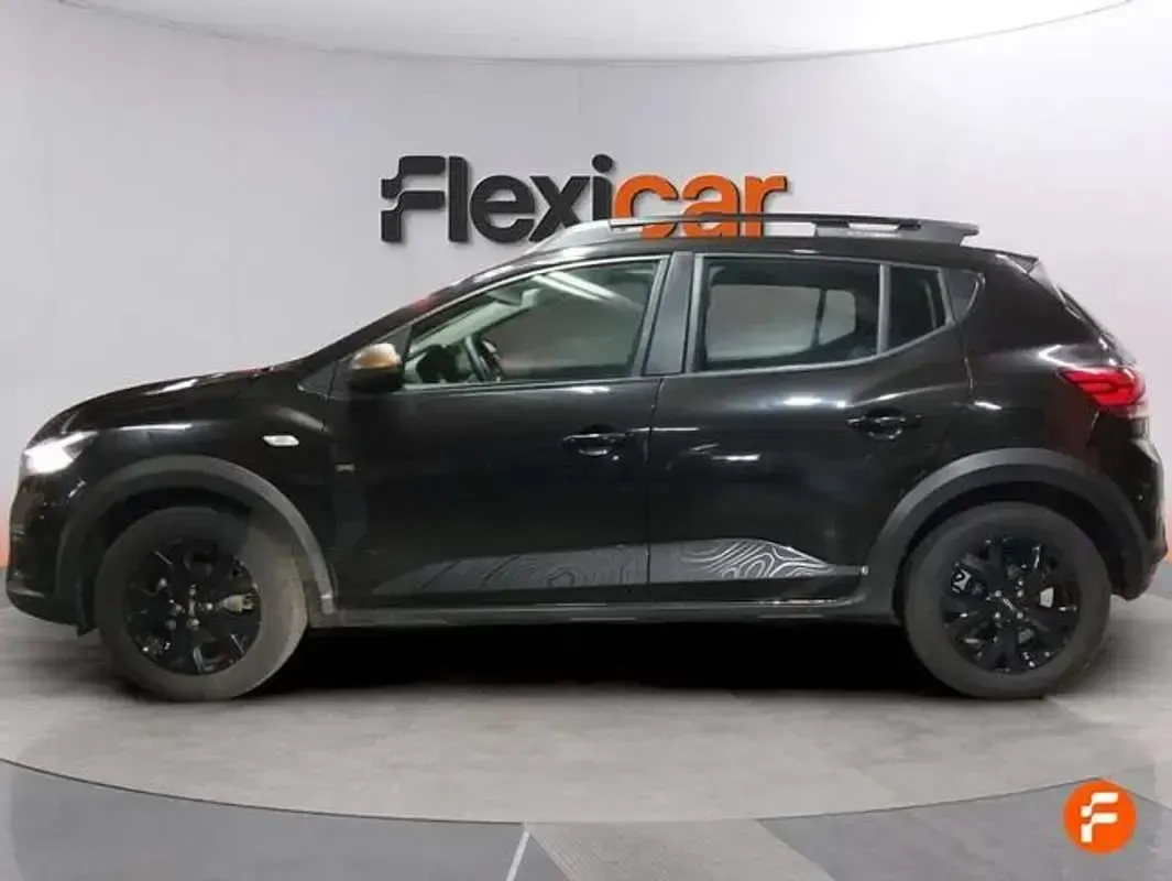Usado Dacia Sandero Extreme 122 CV (89 kW) 2025 Negro Utilitario