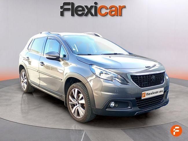 Usado Peugeot 2008 Allure 130 CV (95 kW) 2019 Gris SUV
