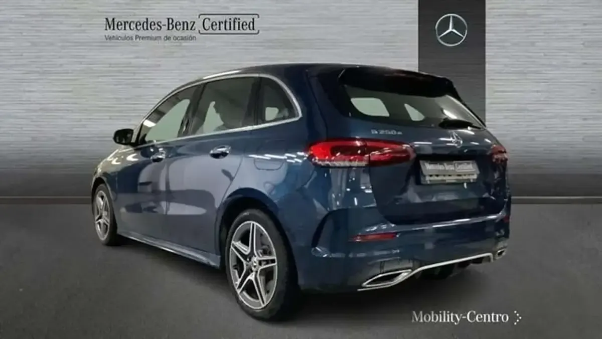 Usado Mercedes B250 219 CV (161 kW) 2021 Azul Utilitario